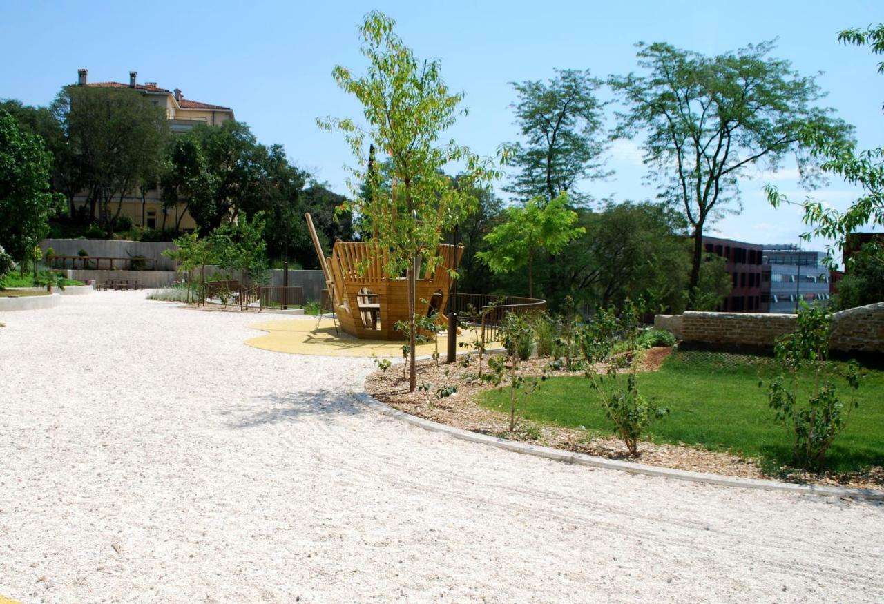 Park Pomerio Appartment غييكا المظهر الخارجي الصورة